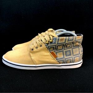 Vans Camryn Native Taos Taupe Chukka Women’s Size 9